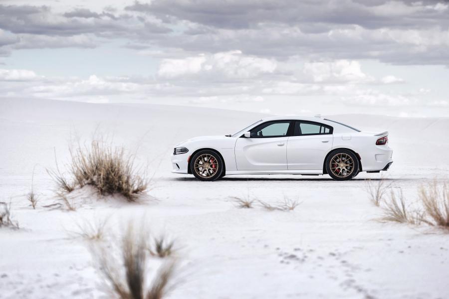  Dodge Charger SRT Hellcat 2015 года  (фото 60 из 111)